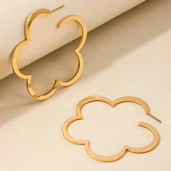 14k gold over stainless steel flower earrings - Picture 3 of 7